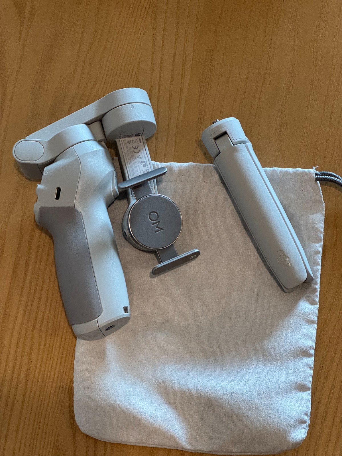 DJI Osmo Mobile SE 3-Axis Smartphone Gimbal Stabilizer – Foldable, ActiveTrack –
