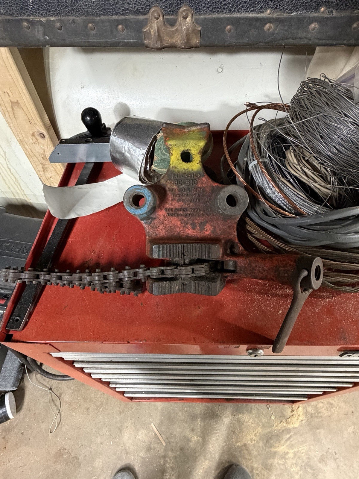 Ridgid BC510 Top Screw Bench Chain Vise for 1/8" to 5" Pipe Used