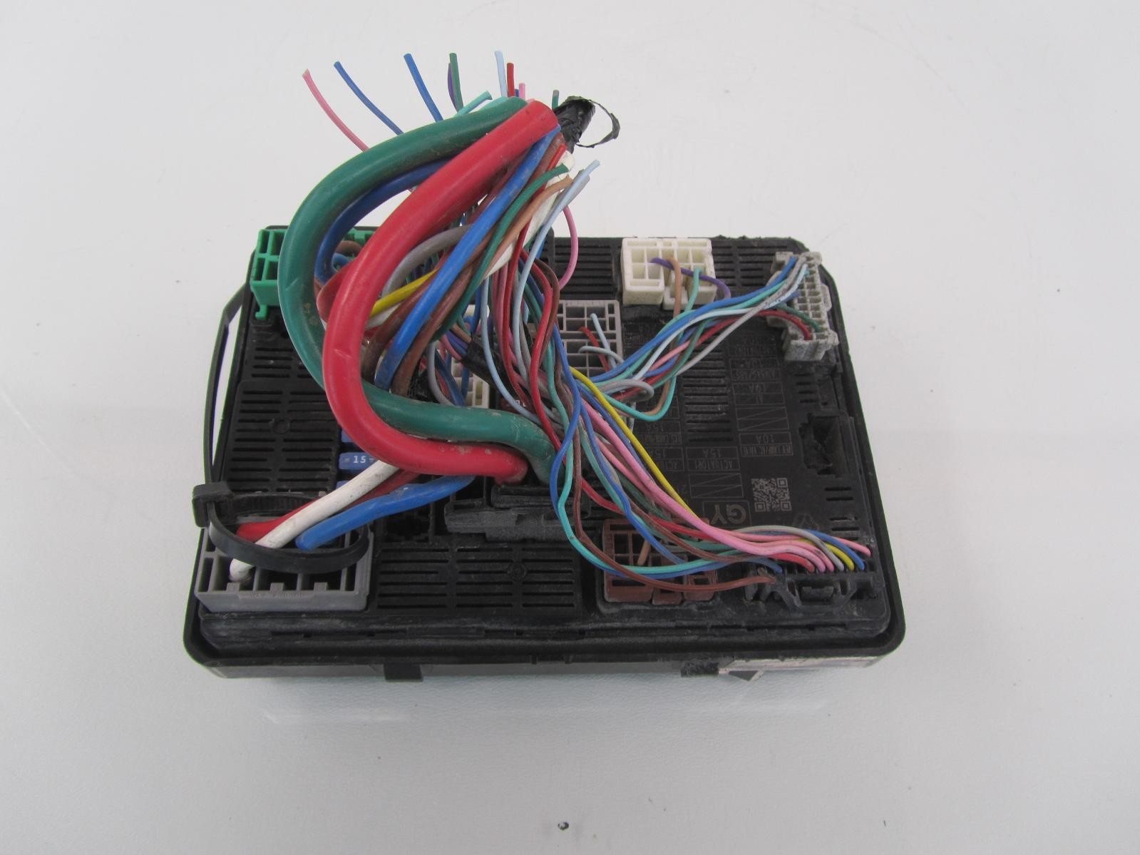20-21 NISSAN VERSA Power Supply Module Fuse Box Engine Compartment 284B7-6CA3A