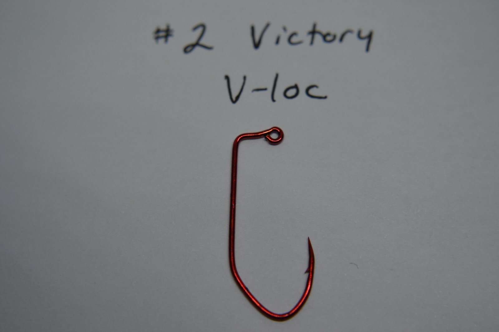 100 PACK OF RED VICTORY V-LOC 90* JIG HOOKS SICKLE HOOKS SUPER SHARP DO IT MOLDS