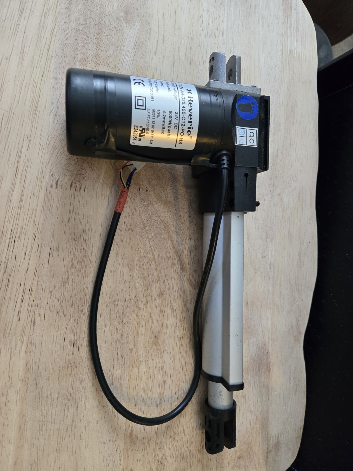 Reverie Adjustable Bed Lift Actuator Foot Motor FD24-A4-320.400-C12-PO HS