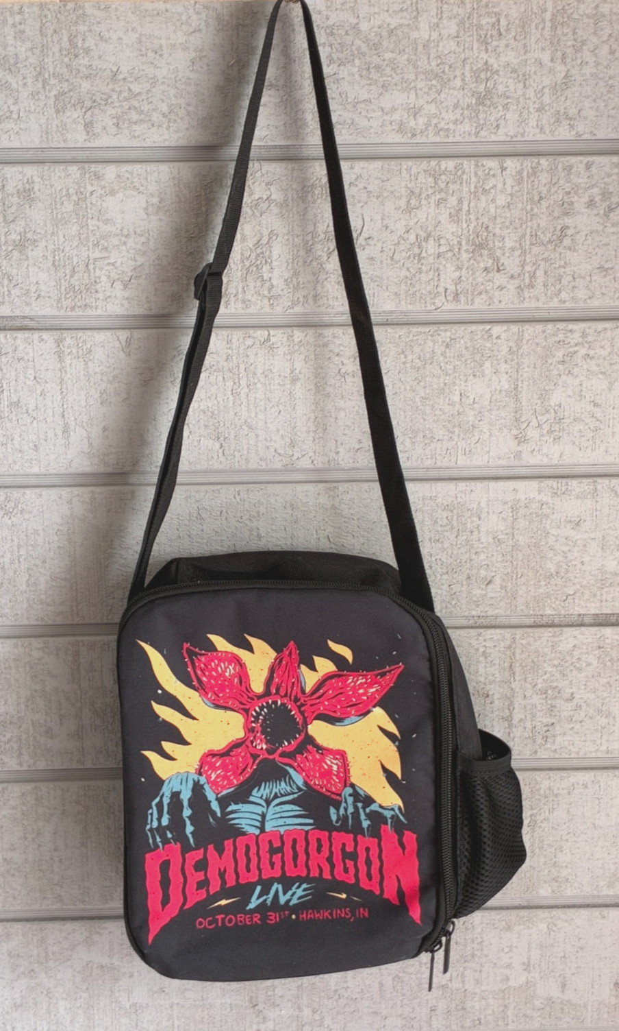 STRANGER THINGS Demogorgon Live Zippered Insulated Bag October 31st Hawkins, IN