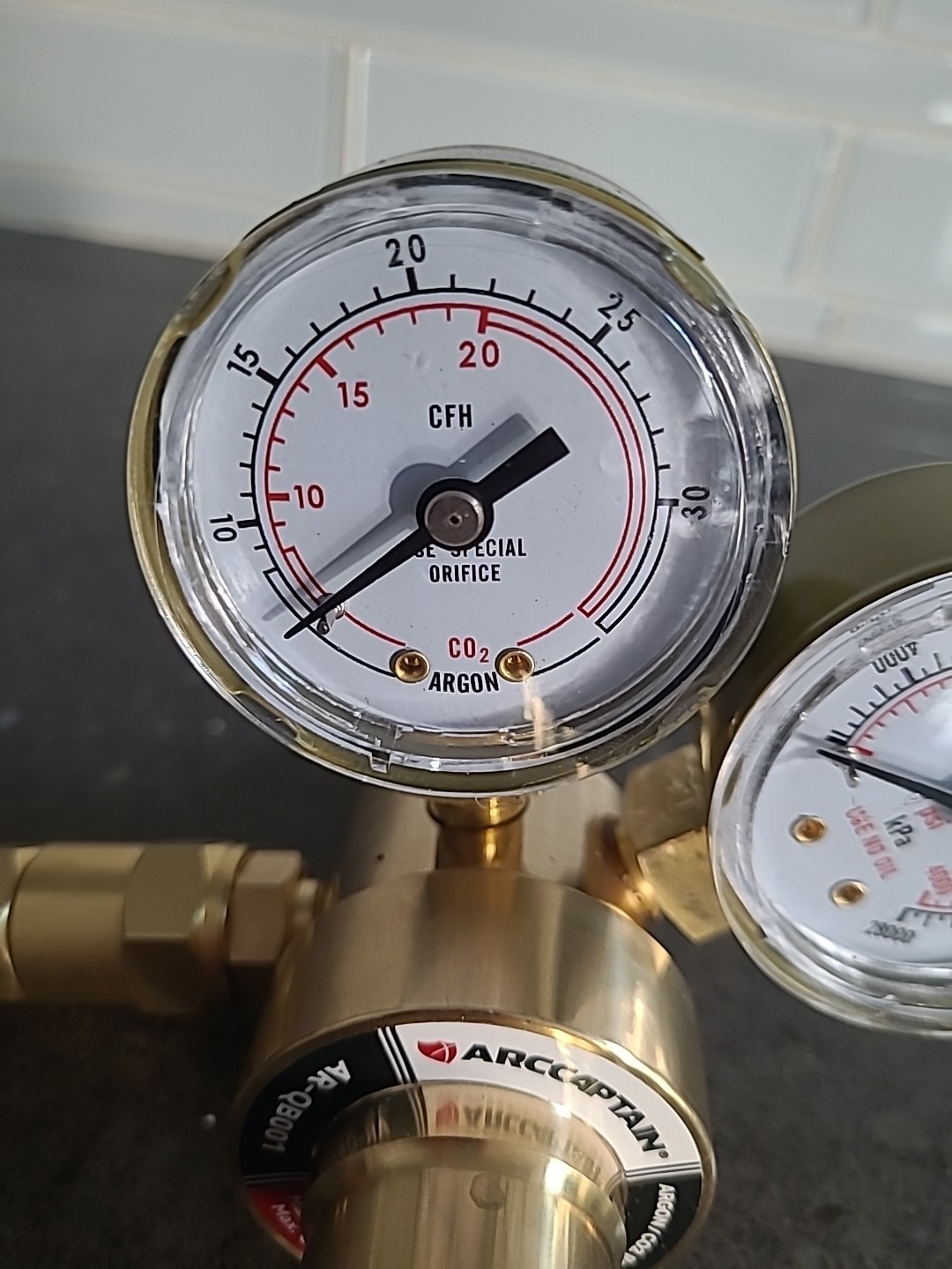 ARCCAPTAIN Argon/CO2 Regulator AR-QB001 AS SHOWN