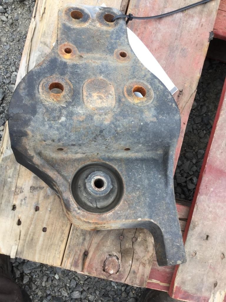 For 2012 INTERNATIONAL 4300 CAB MOUNT,BRACKET Right , WA