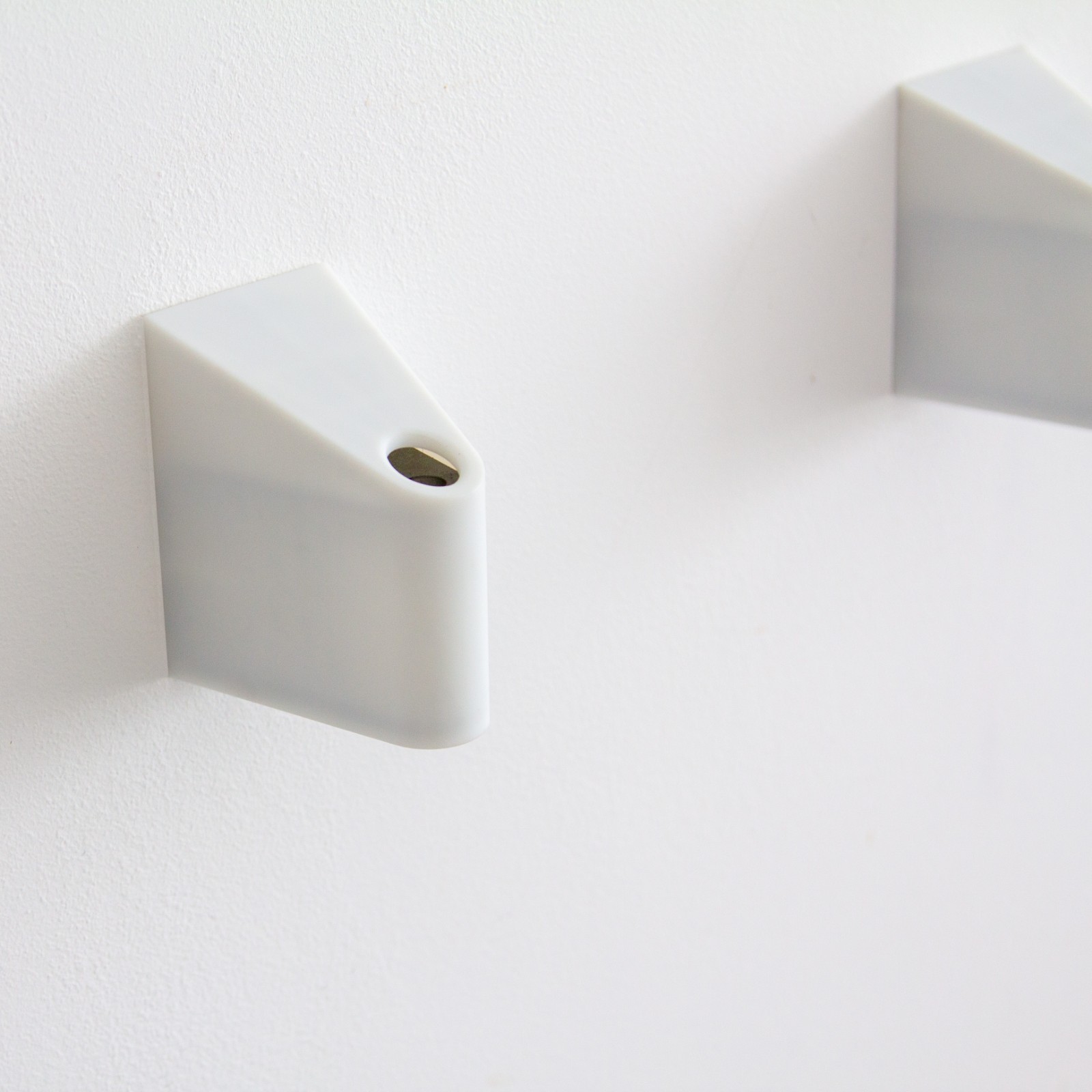 Bang and Olufsen Beolab 8000 (pair) wall mounts