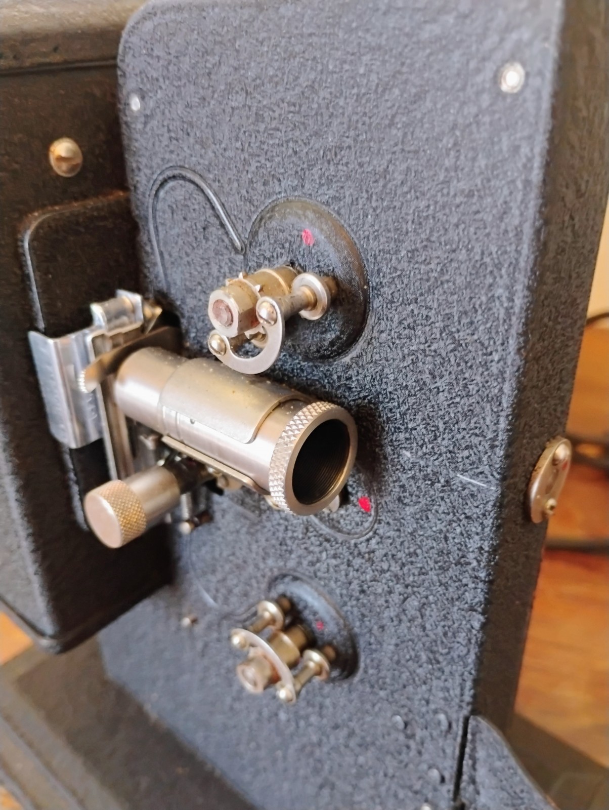 Kodascope Eight Model 40 8mm Silent Film Projector Testes Working