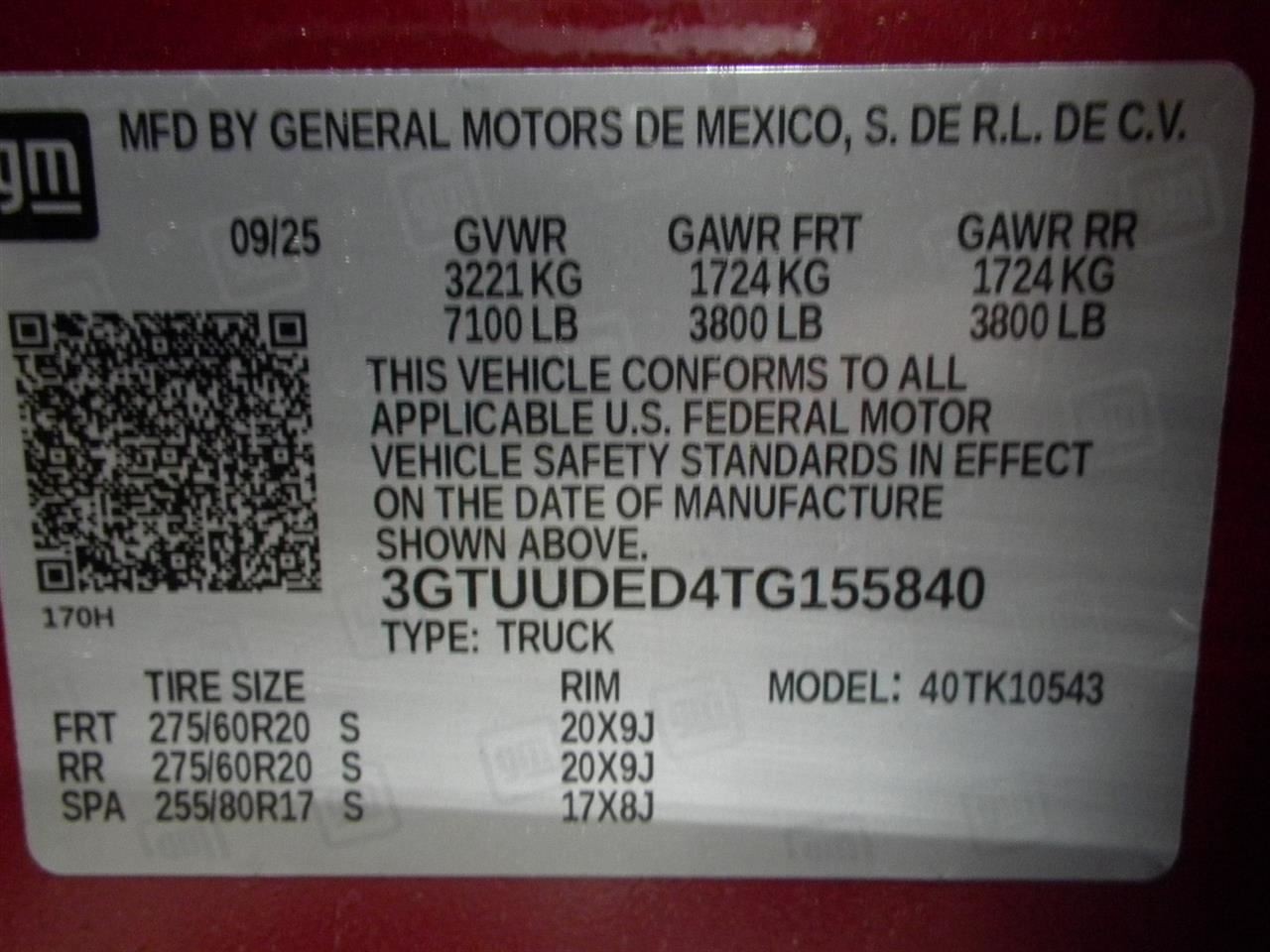 2026 Sierra 1500 SLT 5.3L Upper Air Shutter