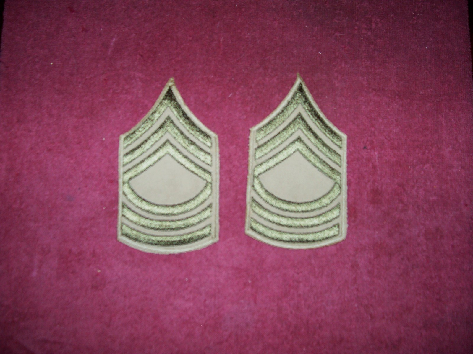 1 PR. ORIG. WW II KHAKI MASTER SERGEANT RANK PATCHES (MINT)