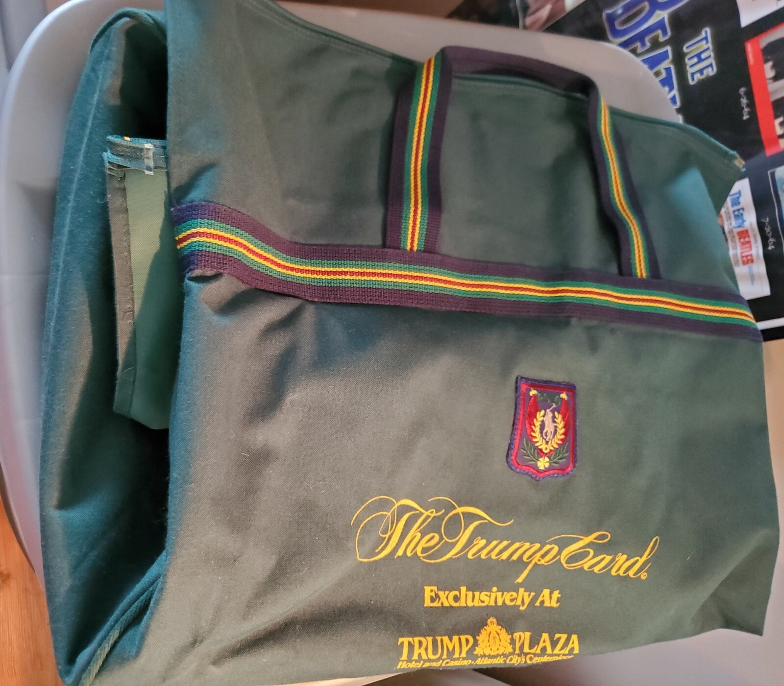 Carry bag extra large Trump Plaza, Green, Collectible, Casino