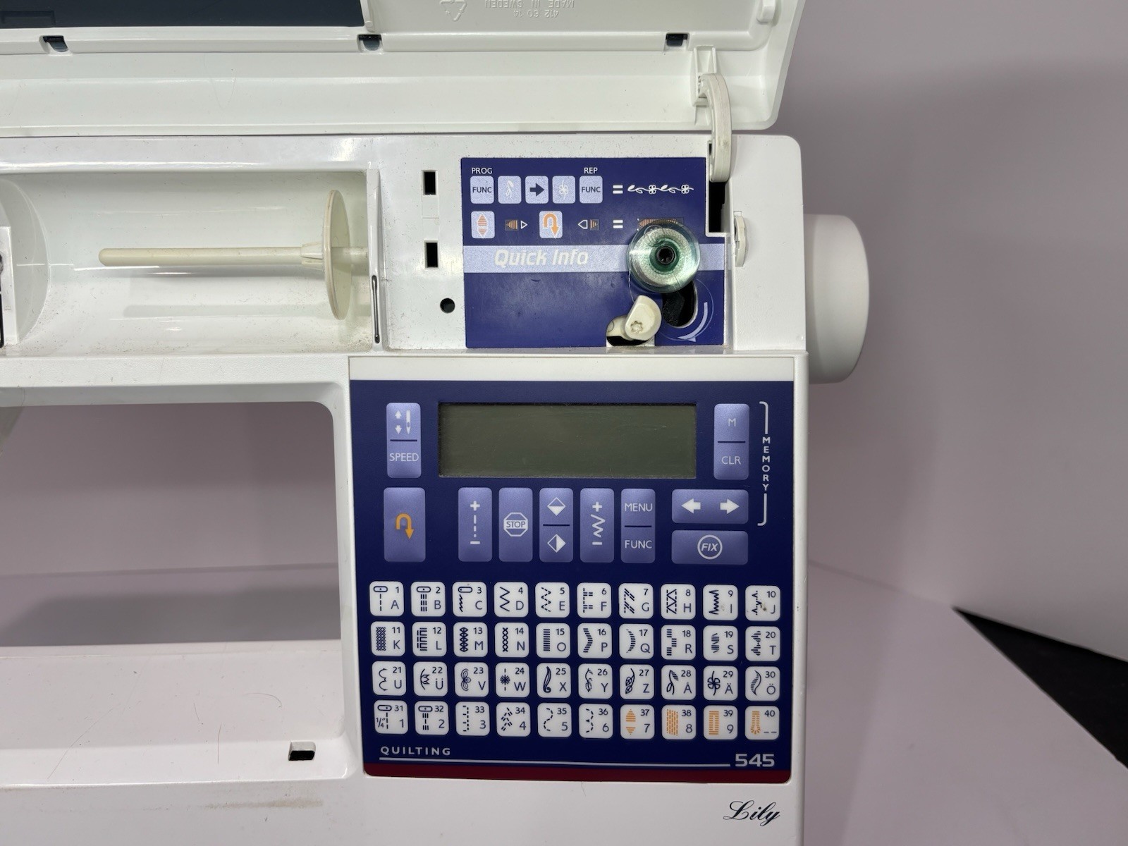 Husqvarna Viking Lily 545 Electronic Sewing Machine