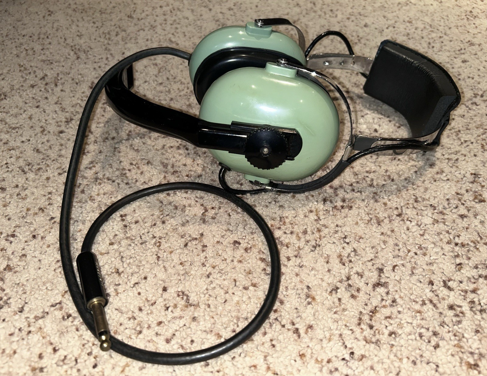 David Clark Aviation Headset H5030 Tested And Working!  Clean!!