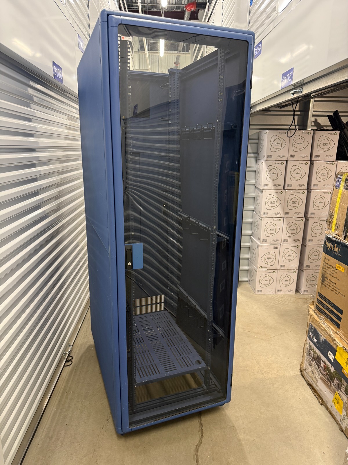 WorldStor 42U Enclosed Server Rack Cabinet 84"x29"x45" Glass Door Local Pickup