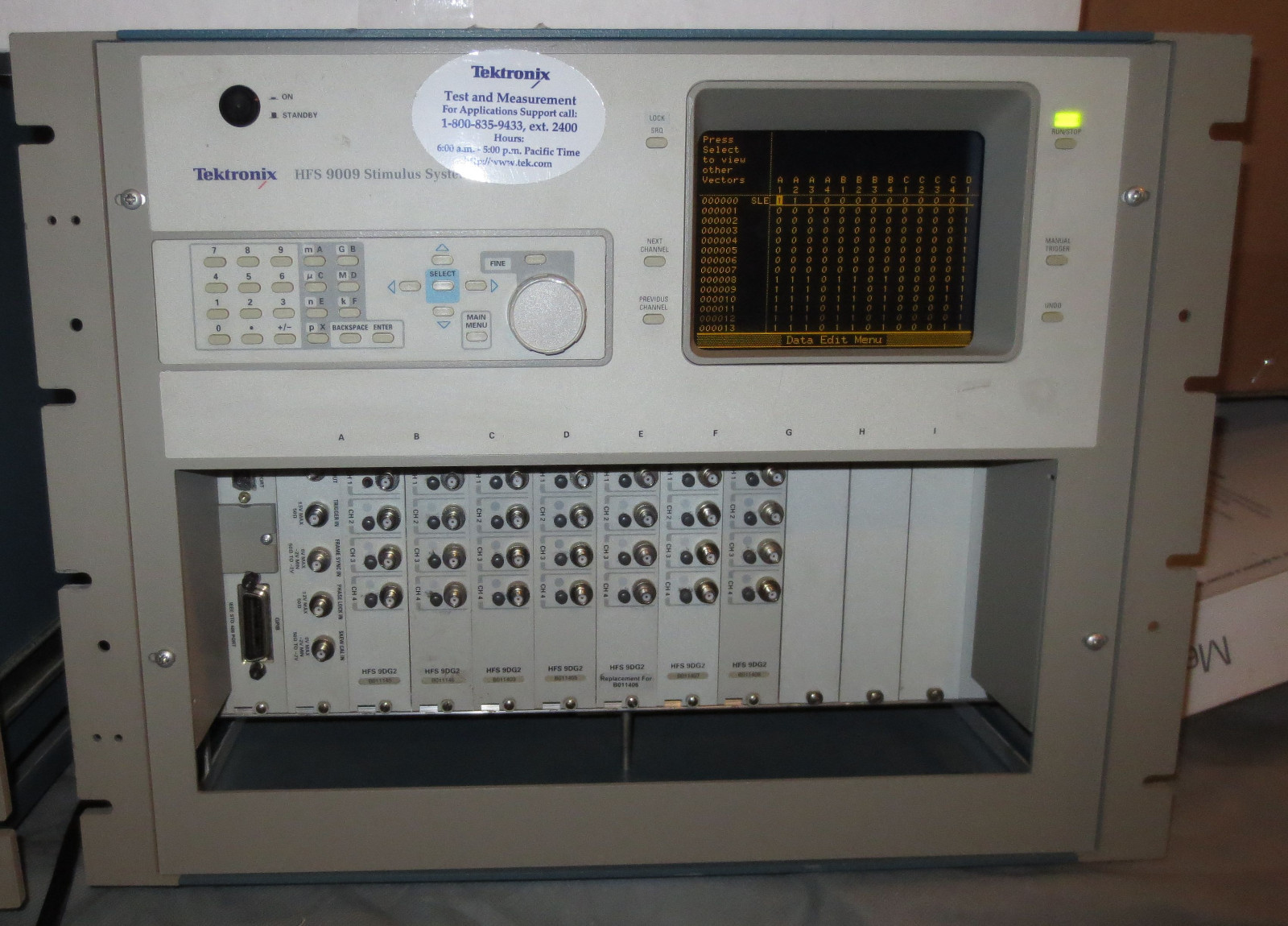 Tektronix HFS9009 Stimulus System 9 Slot & 7 EA. Tektronix HFS9DG2 Cards