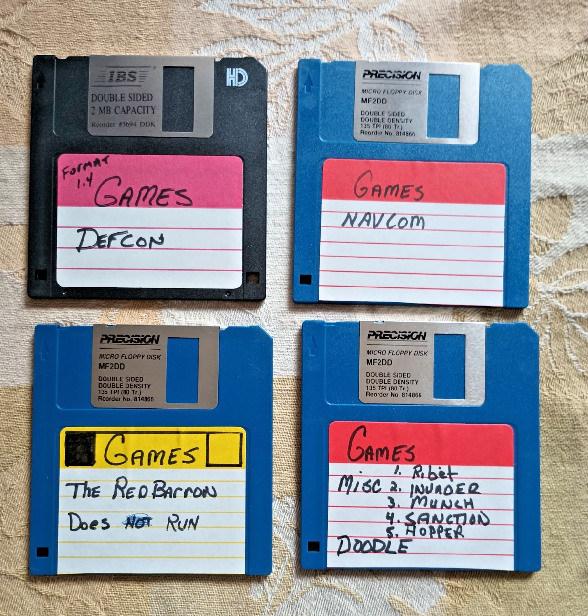 30+ Game Lot w/27 3.5” CD Floppy Disk & Floppy Disk Container Holder