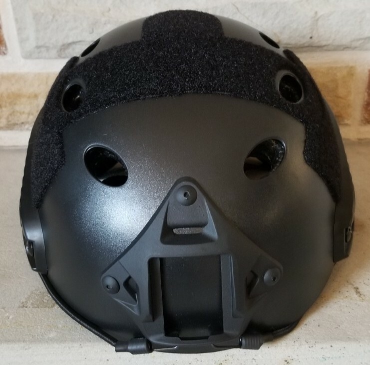 Atairsoft Paintball Helmet. Fits about 23 inch head circumference.