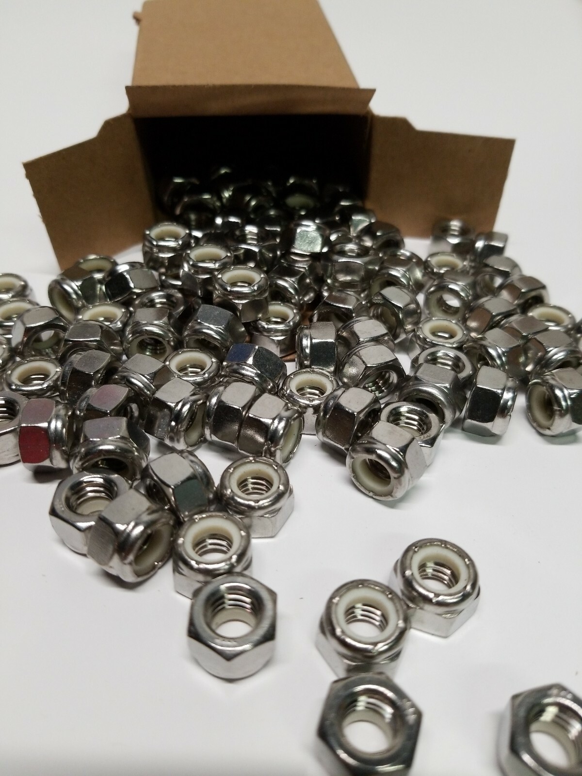 5/16-18 Stainless Nyloc (Nylon Insert Locknut) 18-8 (50 pieces).