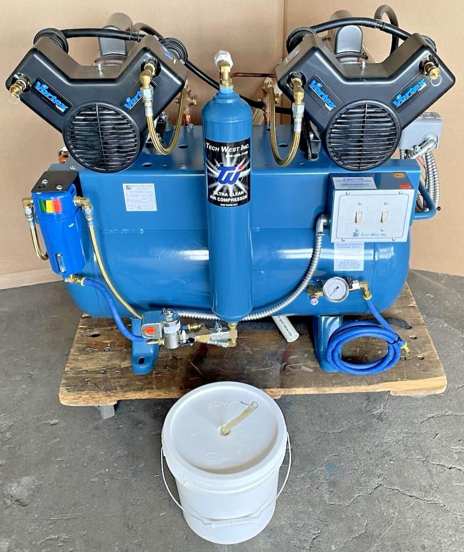 2017 Tech West ACO4D2 Ultra-Clean Dental Oil-Less Air Compressor 4 Simult Users
