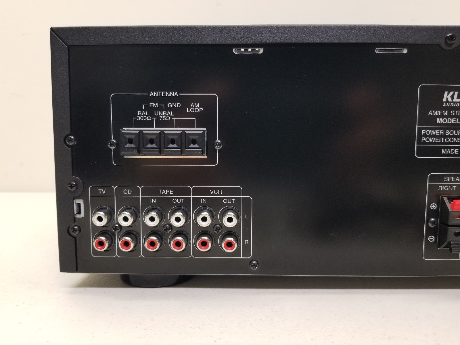 KLH Audio Model R3100 AM/FM Stereo Receiver w/Remote Bundle EXCELLENT!