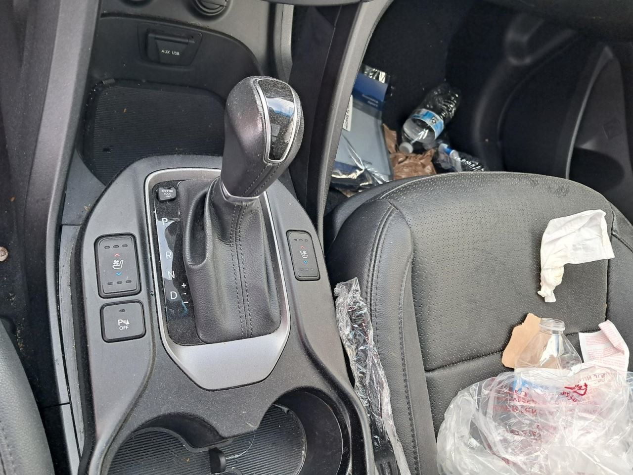 SANTA FE 2015 Glove Box 4798852
