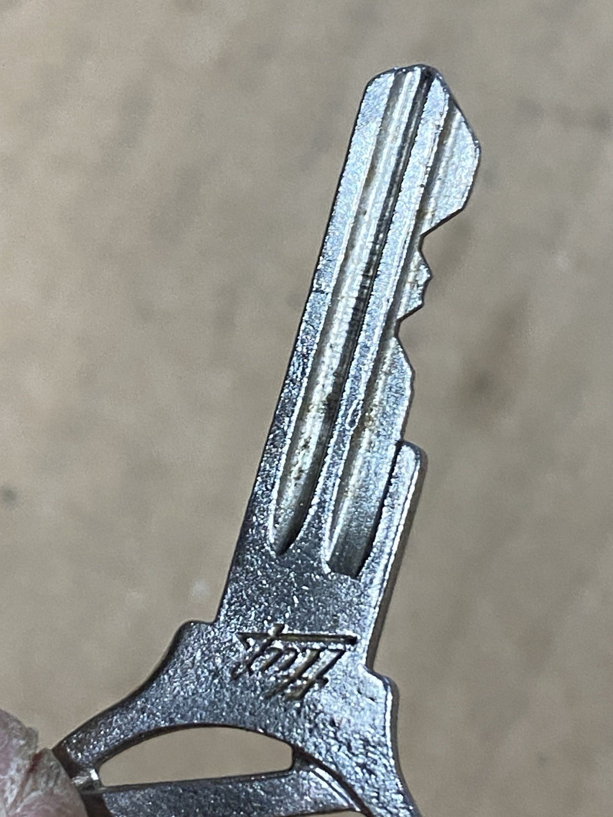 VW HUF SV57 Key.