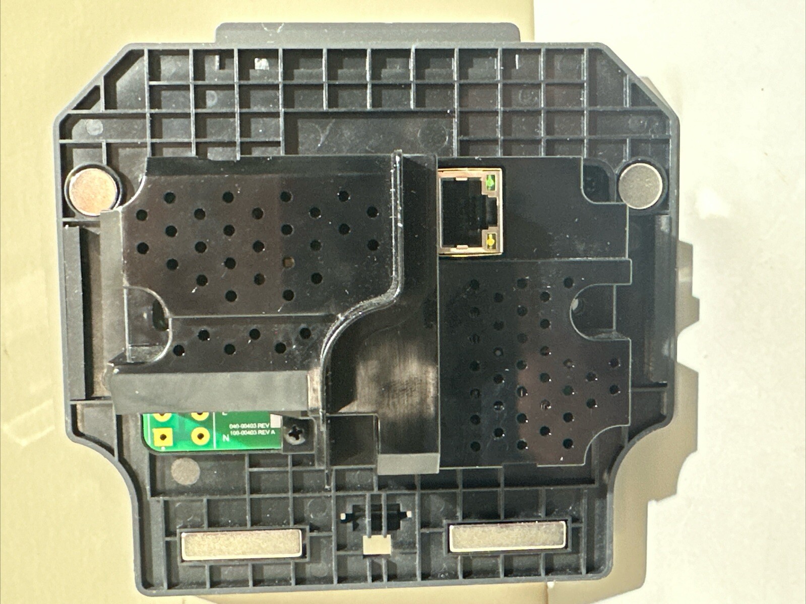Control4 PoE Powered In-Wall Mid Box for T4 Touchscreen – C4-T4IWMB