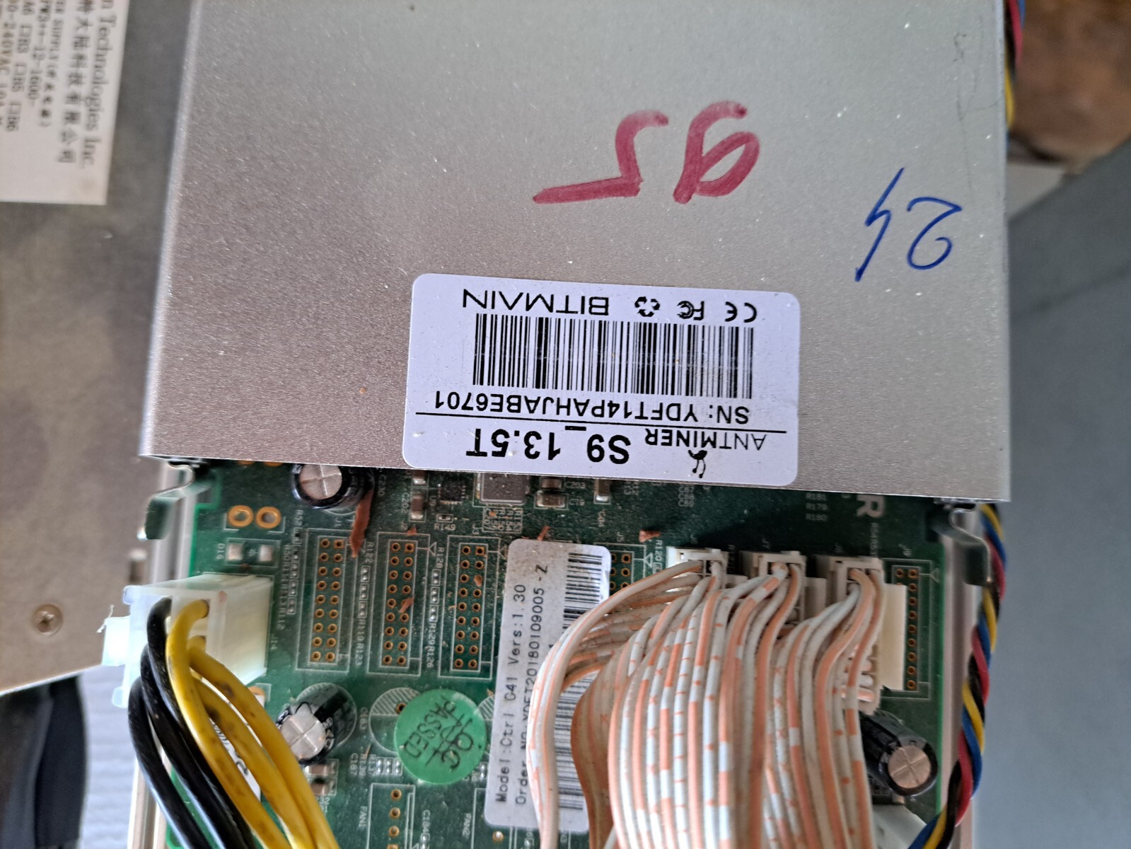 asic miner s9 and s9i