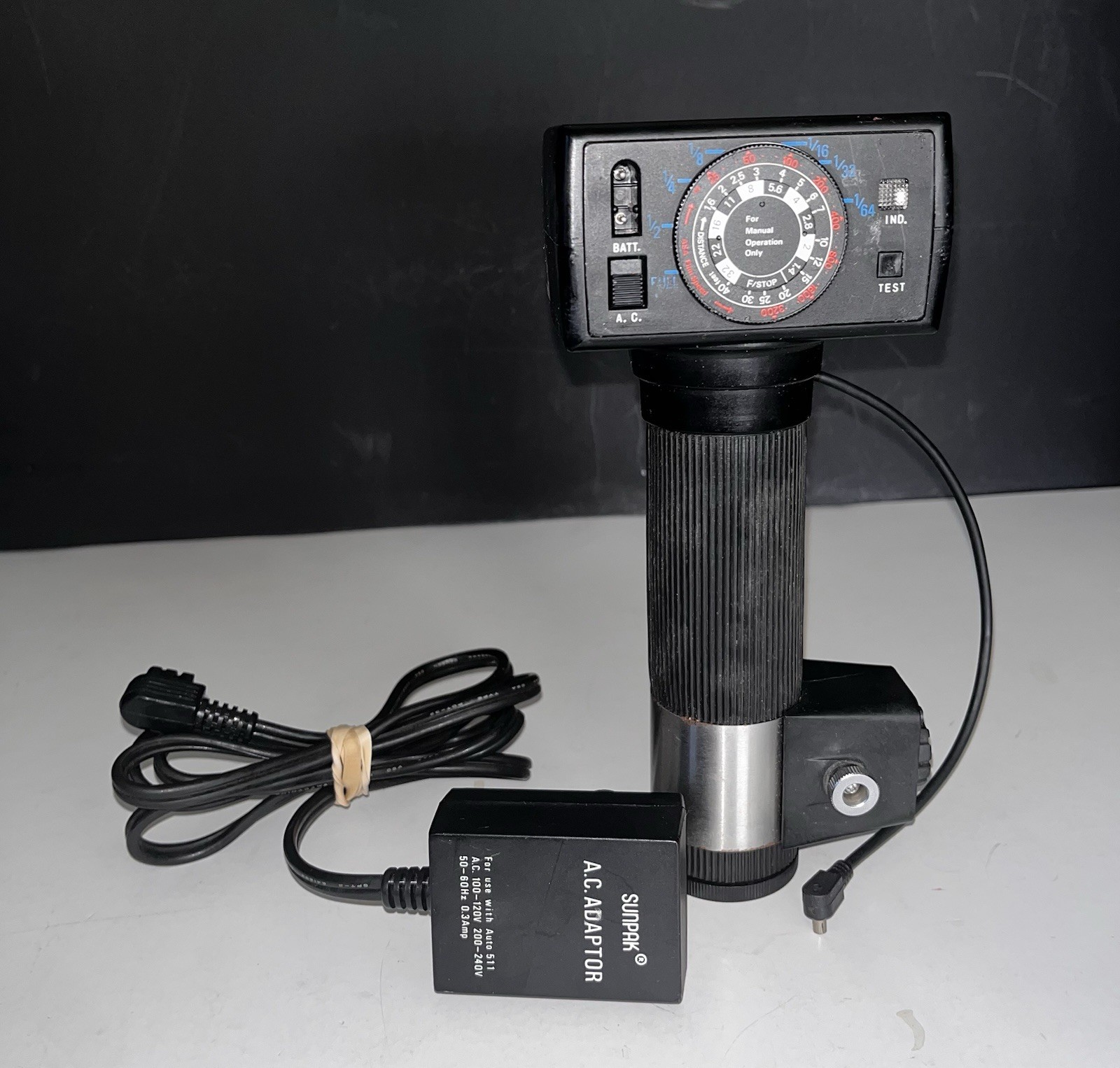 Sunpak Auto 511 Thyristor Flash W/AC Adaptor & Sync Cable