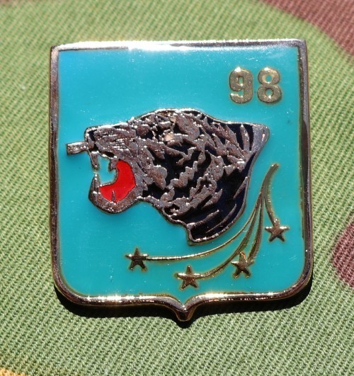 Yugoslav Airforce badge for the 98th Aviation Brigade. Clutch back