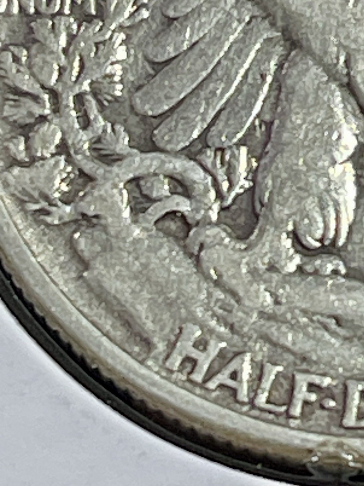 1941 50C Walking Liberty Half Dollar. 90% Silver. #2016￼