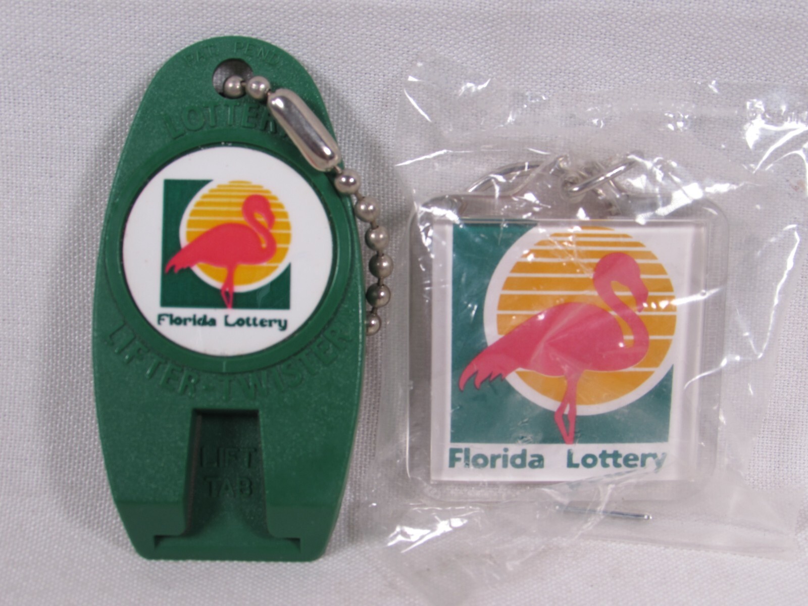 RARE Florida Lottery Pink Flamingo Key Ring Keychain & Lifter Bottle Cap Twister