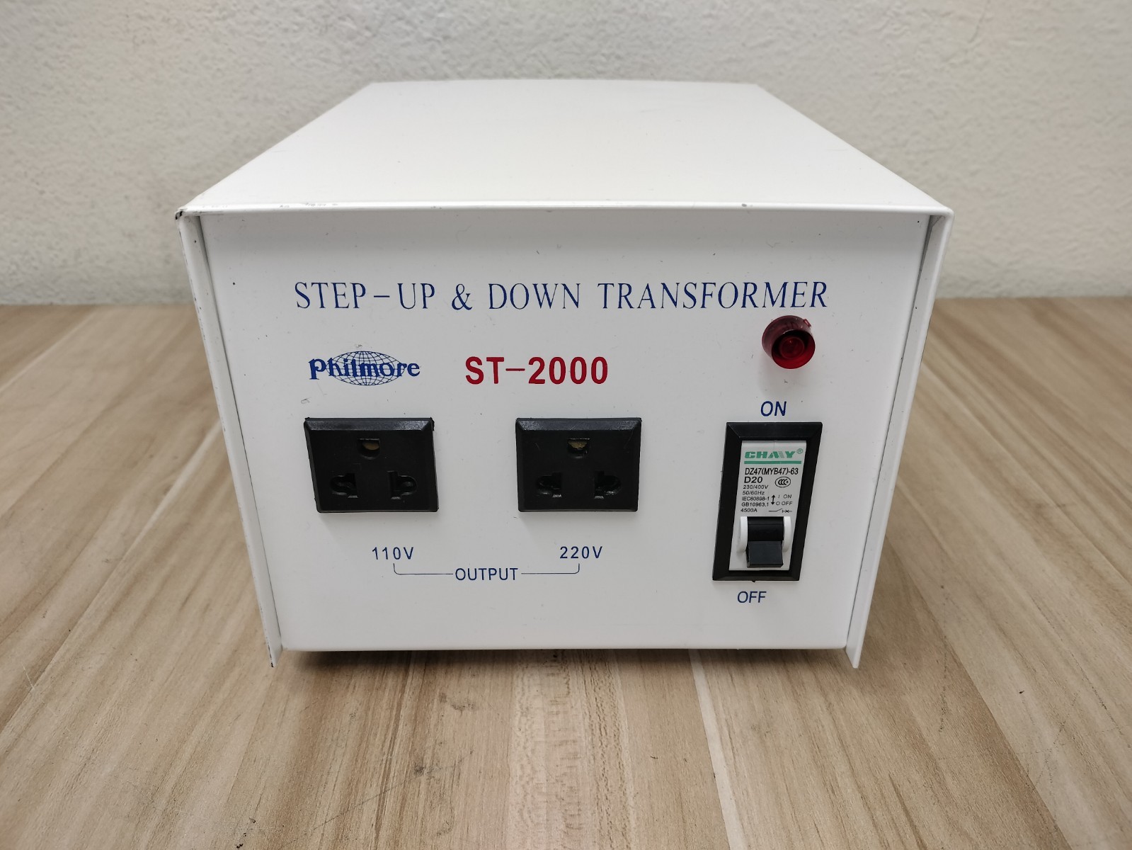 Philmore ST-2000 Step-Up & Step-Down Transformer