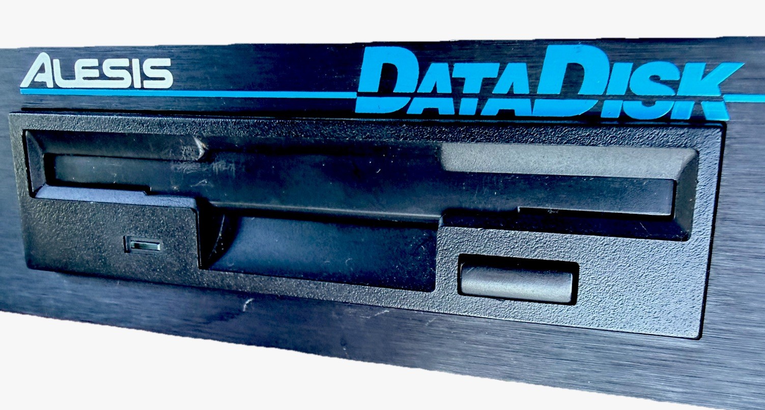 Alesis DataDisk MIDI Storage System Rack Mount Floppy Drive Untested No Cables