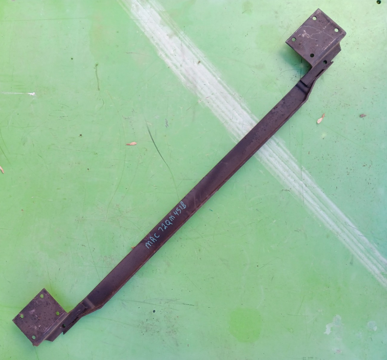 NOS OEM Mack Hood Crossbar Bracket 72QM451B