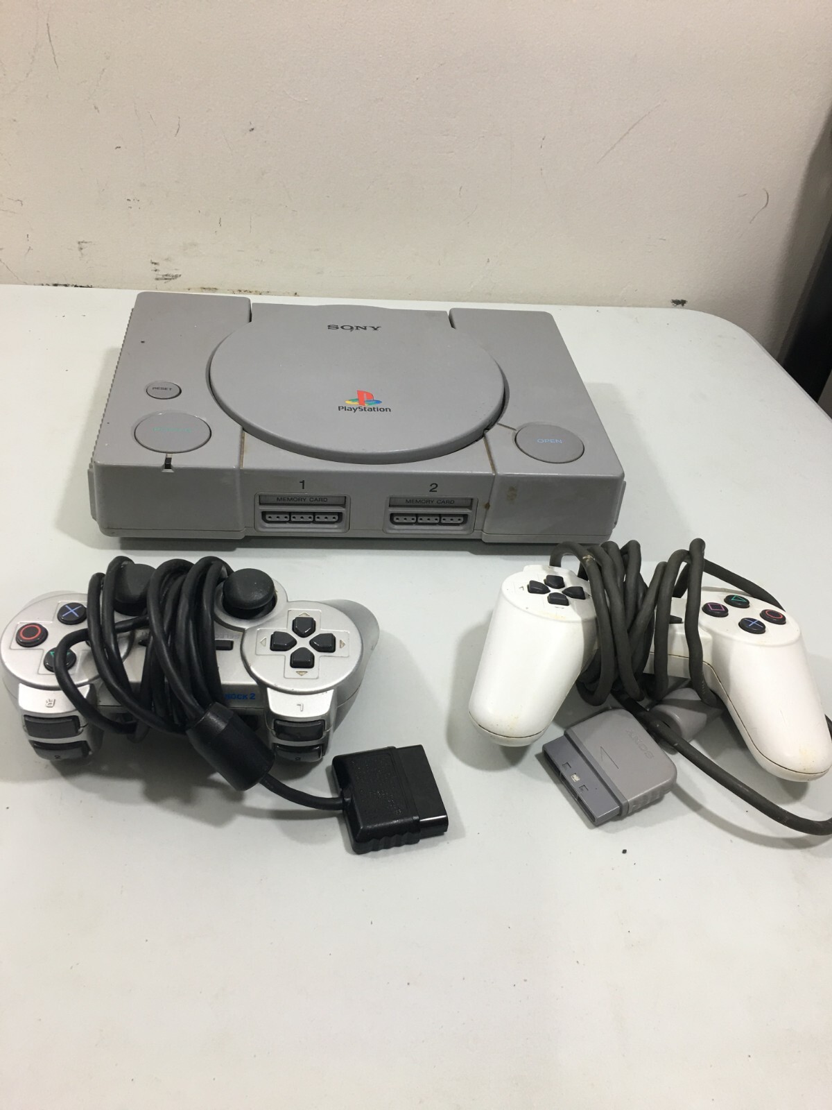 Sony Playstation 1 (PS1) System SCPH-7501 Gray Console 2 Controllers Works