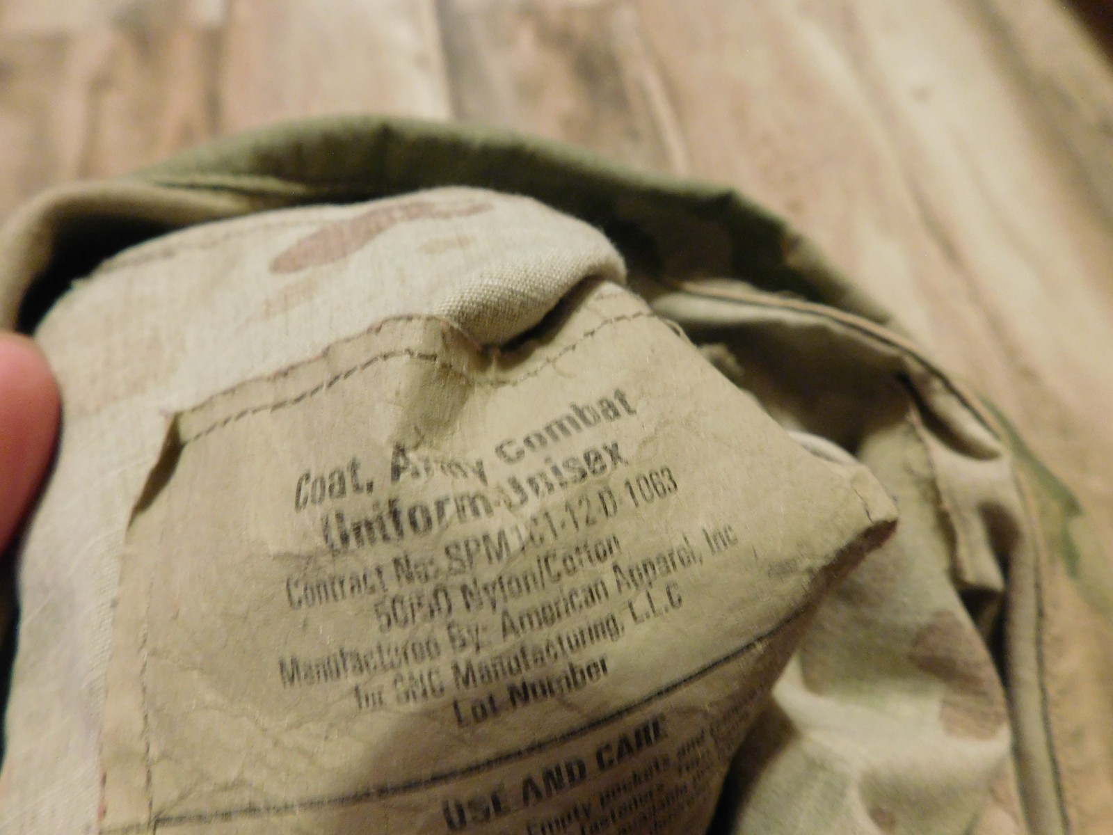 US ARMY OCP COAT SZ LARGE - REGULAR