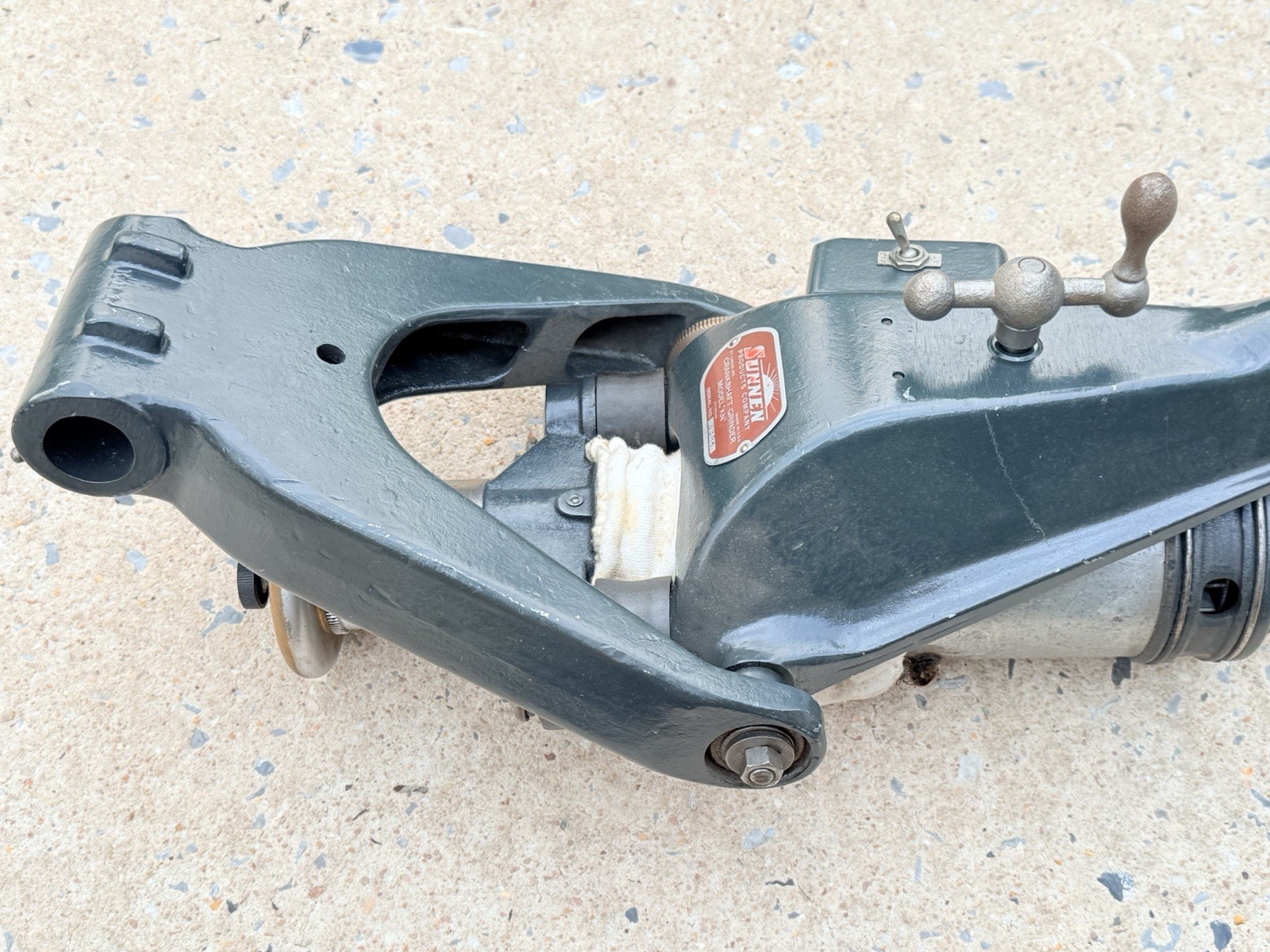 Sunnen Crankshaft Grinder Model KN
