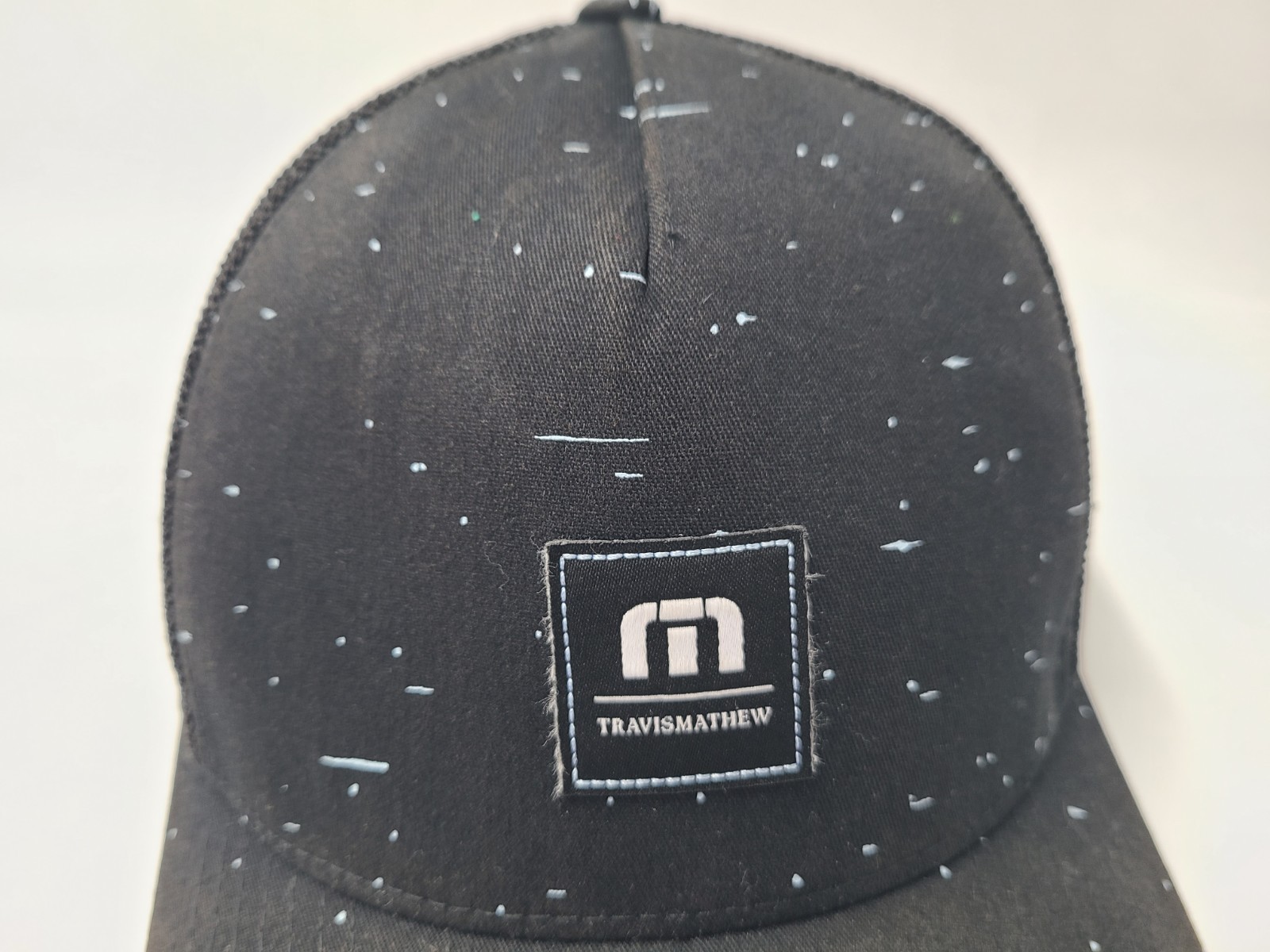 Travis Mathew Golf Speckled Mesh Trucker Snapback Hat Cap Polyester Blend Black