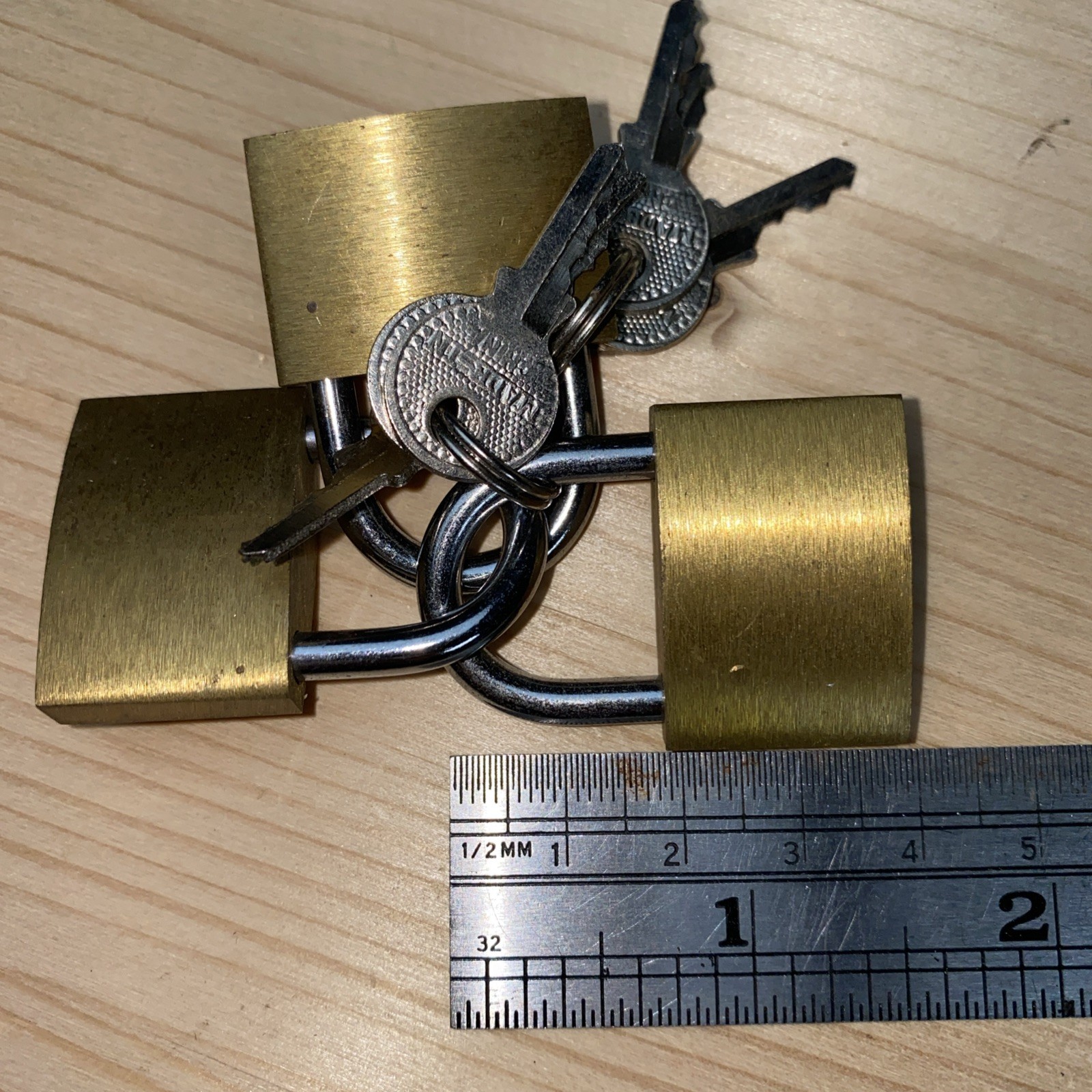 MasterLock (2” tall) & 3 small locks w keys. Travel. Suitcase? Silver Padlocks