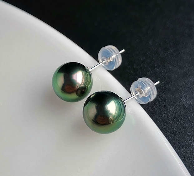 Pair of 12MM south sea genuine black Peacock green round pearl Stud earring 68kl