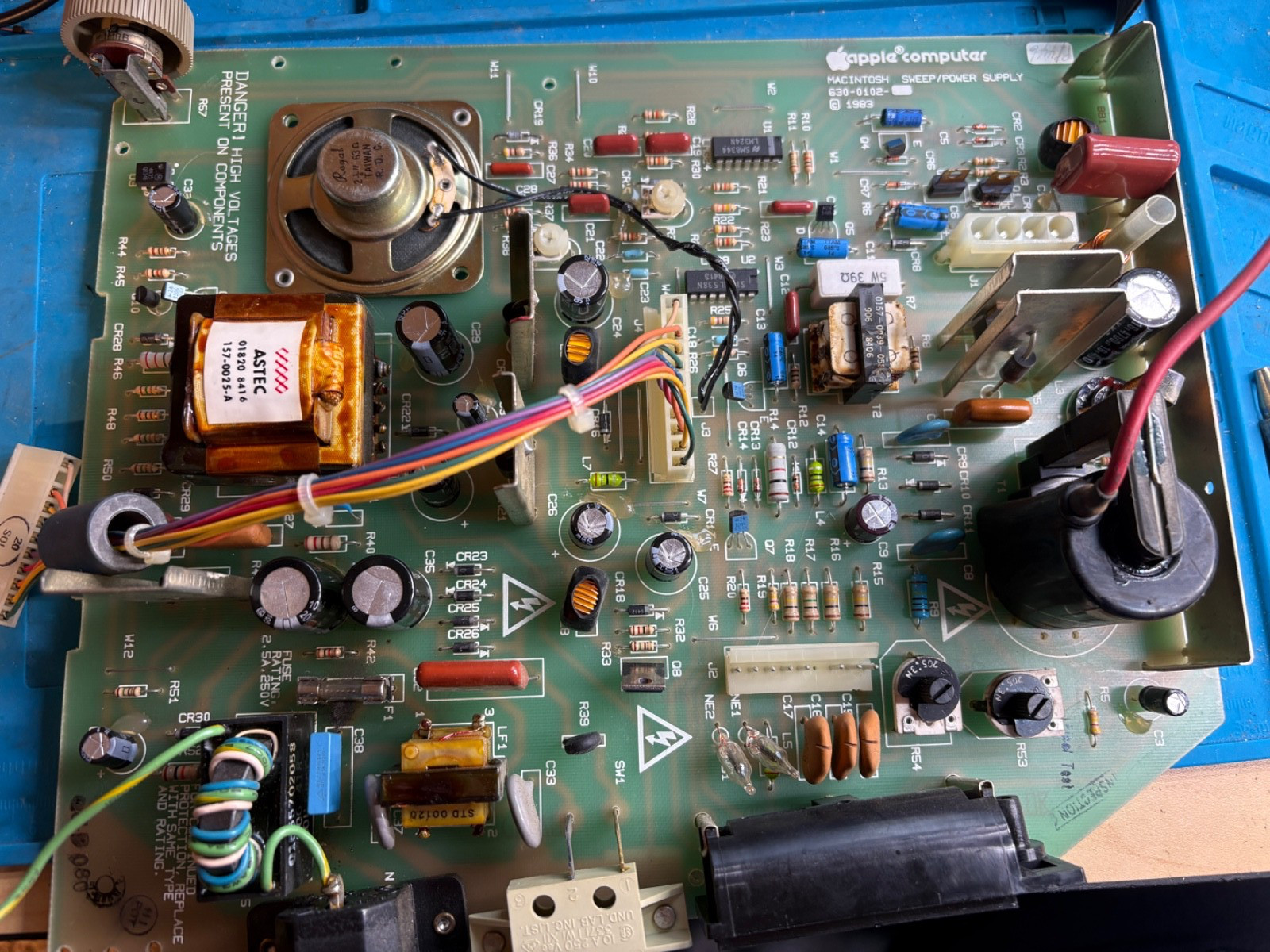 Macintosh 1984 128k computer - Recapped & Restored - Apple Mac M0001
