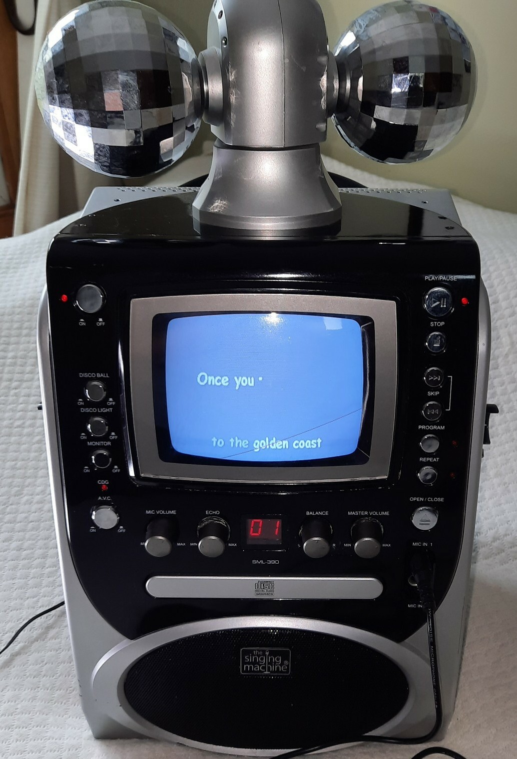 The Singing Machine Model #SML-390 Rotating Disco Ball Lights