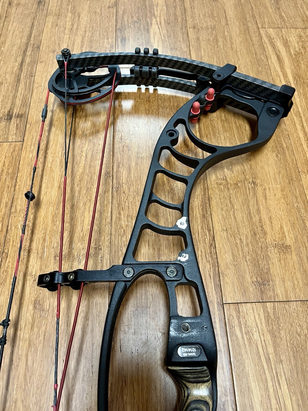 Hoyt Faktor 30 RH 60-70# 26-28” Black Good Working Condition Z5 Cam no.2