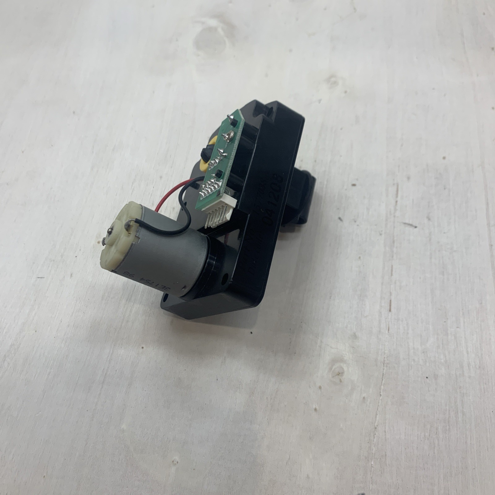 Crane National Vending Machine Tray Motor 147, 148,157,158,167,168 MPN: 1577038