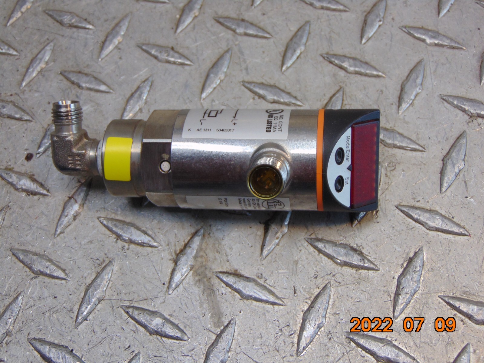 IFM EFECTOR PN5004 PRESSURE SENSOR - FREE SHIPPING