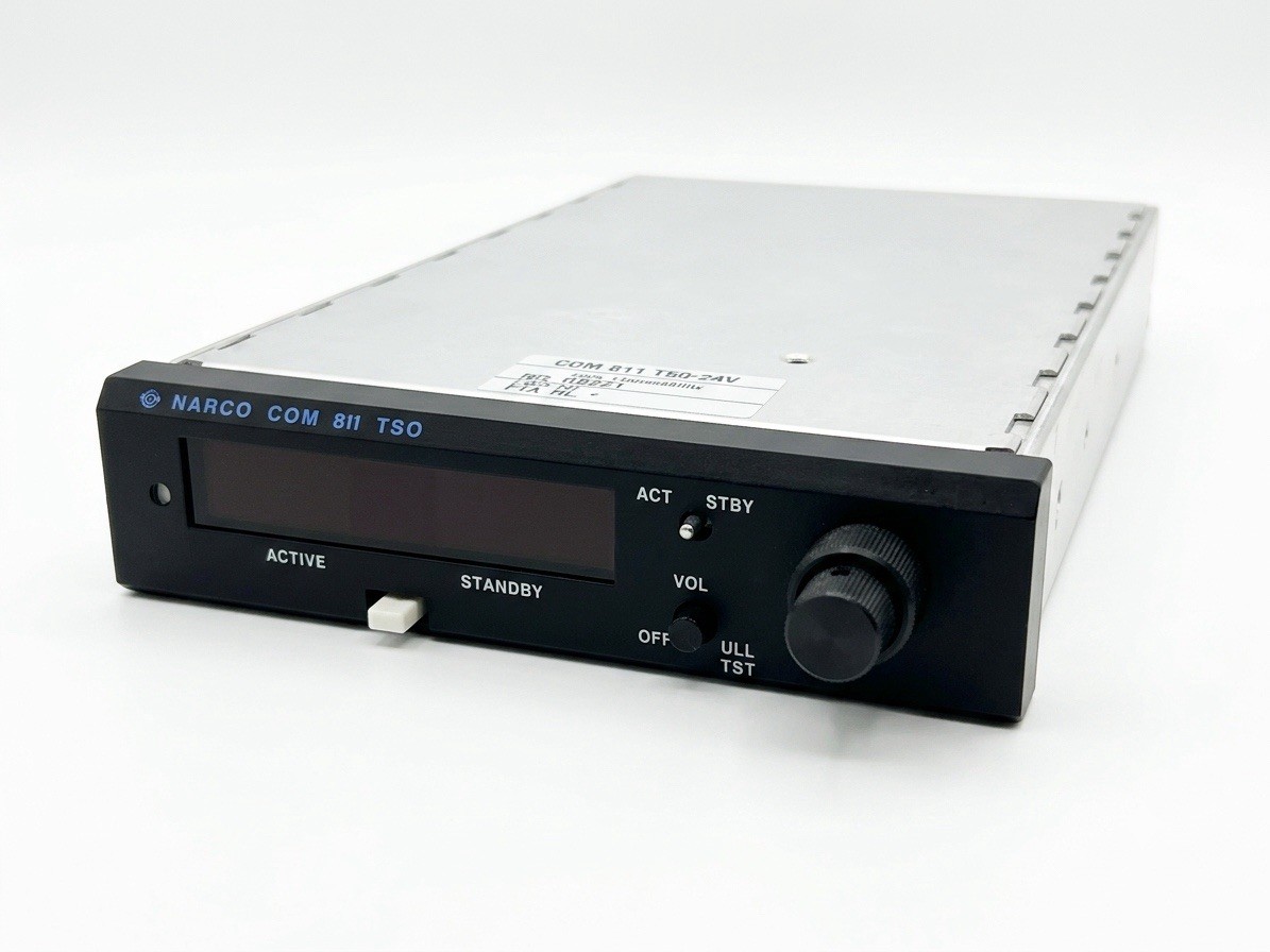 Narco COM 811 TSO 28V VHF COM Transceiver Radio (P/N COM 811 TSO-28V, S/N 51803)