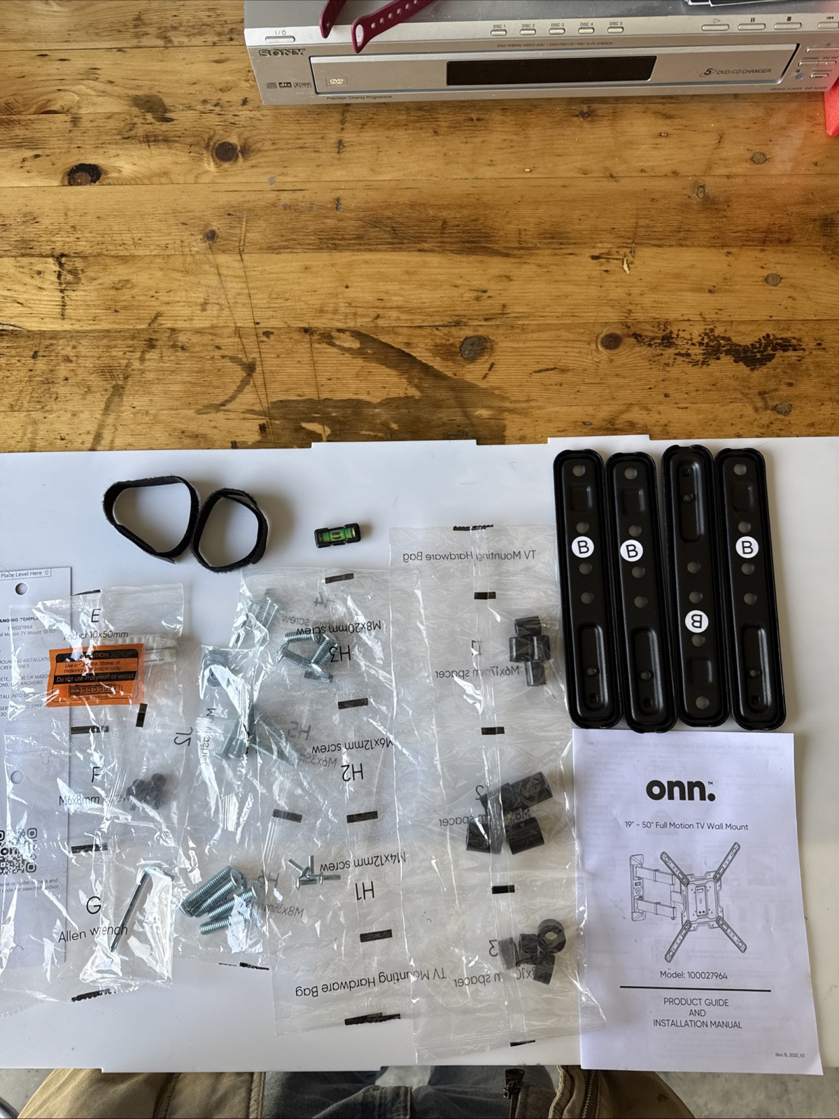 Extension Arms And Miscellaneous Bolts Washers Spacers For A 19”-50” Onn Parts