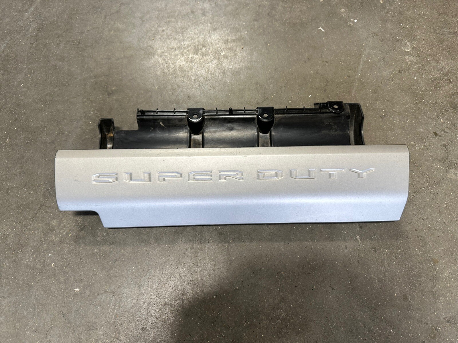 USED OEM 2017-2019 Ford Super Duty Lariat Glove Compartment Box Storage Box Door