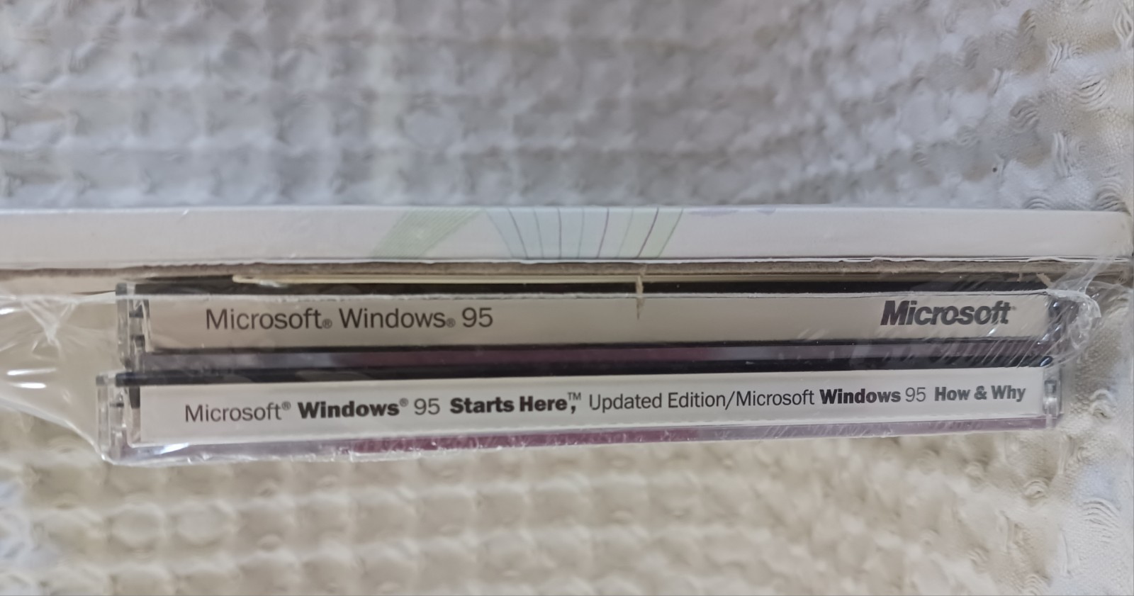Microsoft Windows 95 CD plus Manual-For Distribution PC NEW Sealed