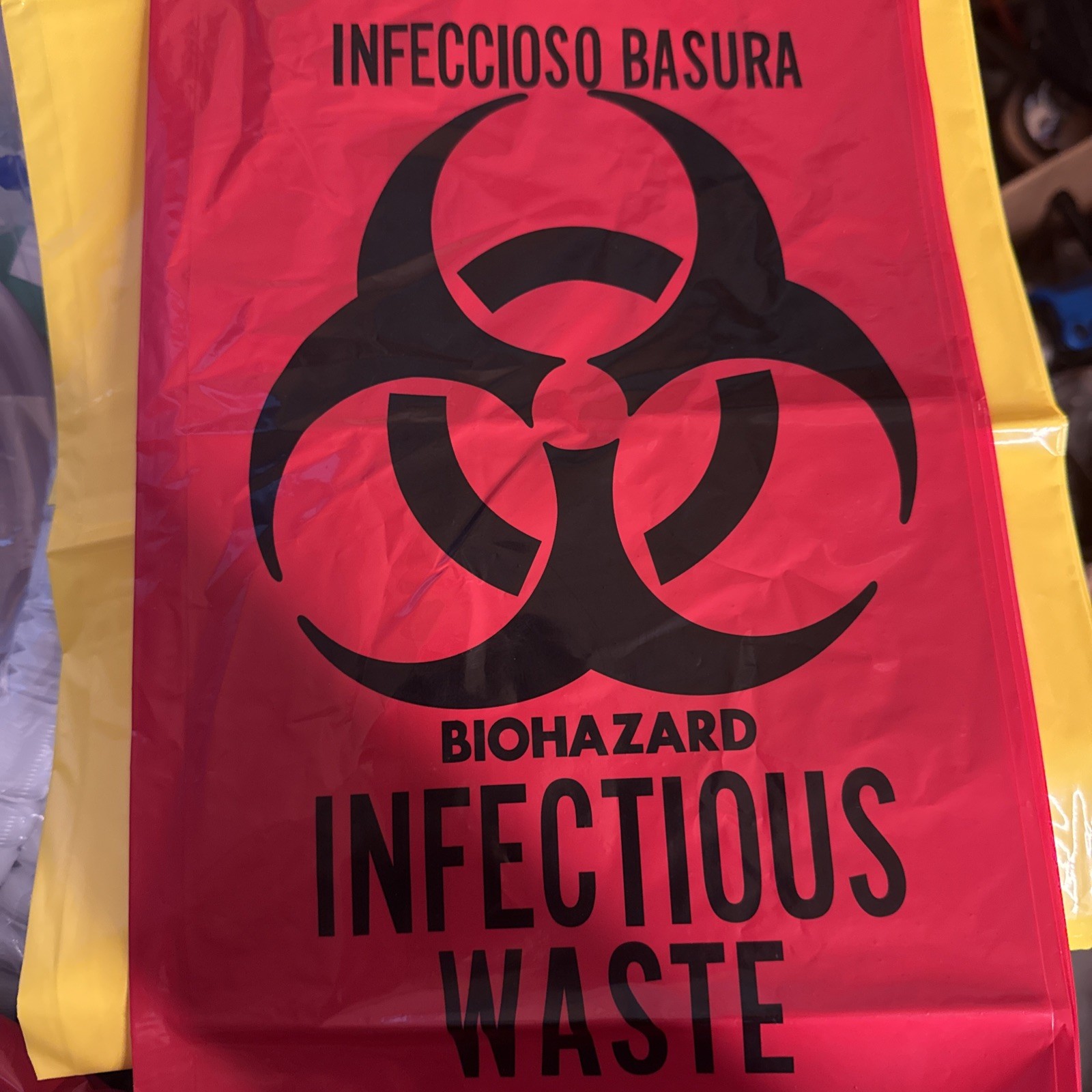 BIOHAZARD CLEAN UP KIT BODY FLUID INFECTIOUS WASTE W/ MOP, BEDDING, BAGS, & more