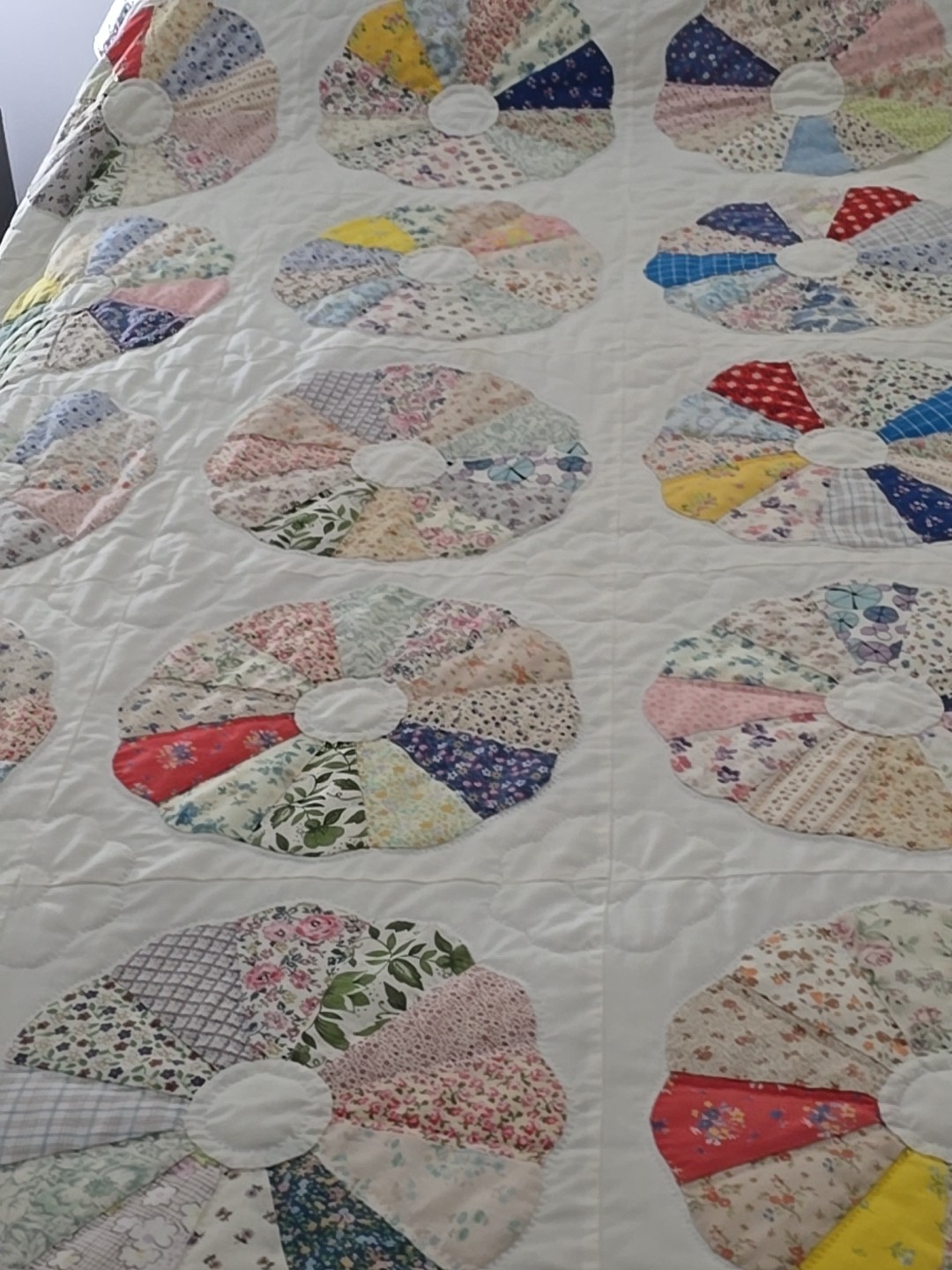 Rare 1949 Queen Handmade Dresden Plate 100% cotton Quilt